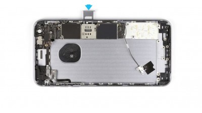 Как заменить материнскую плату iPhone 6s Plus