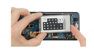 Как заменить батарею Samsung Galaxy S9+